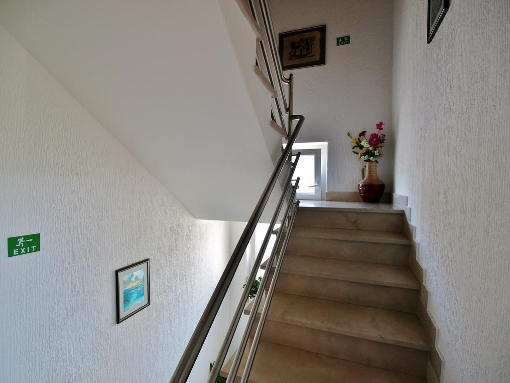 Jaska Anica Apartments Супетарска-Драга Экстерьер фото