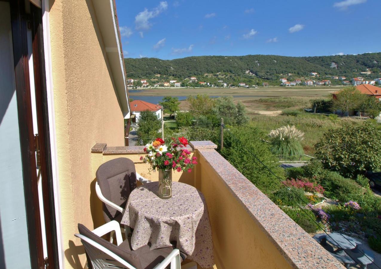 Jaska Anica Apartments Супетарска-Драга Экстерьер фото